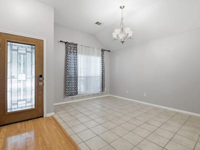 Property photo 5 at 2409 Silver Spur LN - 3 bed 2 bath home