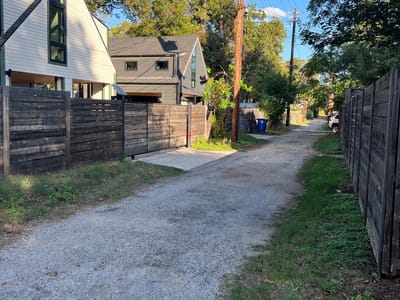 Property photo 4 at 2409 Willow ST - 3 bed 2 bath home