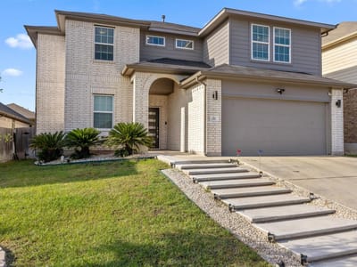 Living area at 241 Oleander LOOP - 4 bed 2 bath home
