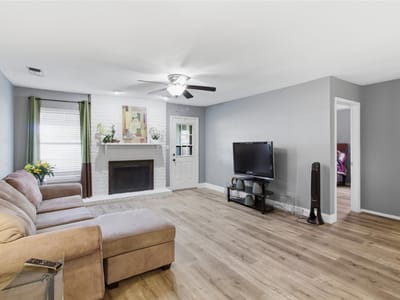 Primary bedroom at 2410 Buttercup CIR - 3 bed 2 bath home