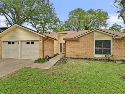 Kitchen at 2411 Roehampton DR - 3 bed 2 bath home