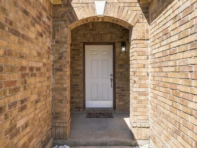Photo 2 of 40 at 2411 Waizel WAY - 3 bed 2 bath home