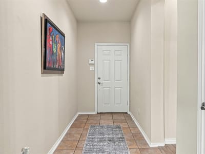 Photo 3 of 40 at 2411 Waizel WAY - 3 bed 2 bath home