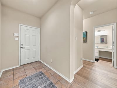 Photo 4 of 40 at 2411 Waizel WAY - 3 bed 2 bath home
