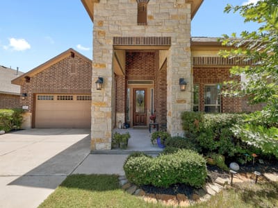 Property photo 2 at 2412 Leonards PASS - 3 bed 2 bath home
