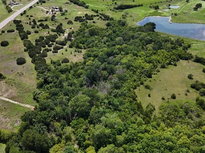 Photo 4 of 18 at 2416 Eddy Gatesville PKWY - Bruceville-Eddy, Bruceville-Eddy, TX