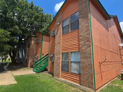 Property photo 4 at 2419 W Slaughter LN - Tanglewood Forest Sec 03, Austin, TX