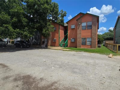 Property photo 5 at 2419 W Slaughter LN - Tanglewood Forest Sec 03, Austin, TX