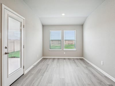 Property photo 5 at 242 Red Tail Hawk LN - 4 bed 2 bath home