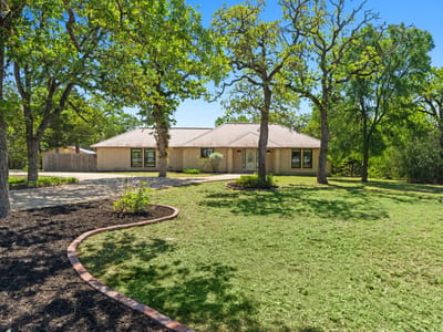 Kitchen at 242 W Oak Loop - 3 bed 2 bath home