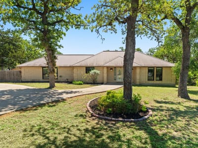 Primary bedroom at 242 W Oak Loop - 3 bed 2 bath home