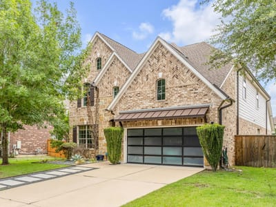 Living area at 2421 Turtle Mountain BND - 4 bed 3 bath home