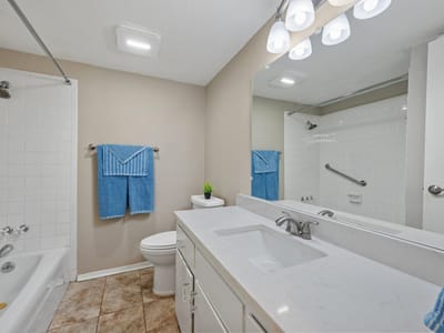 Photo 5 - 2425 Ashdale DR Unit #29 Photo 5 of 21 at 2425 Ashdale DR Unit #29 - 1 bed 1 bath home