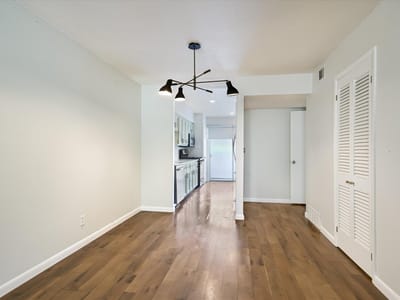 Photo 4 - 2425 Ashdale DR Unit #32 Photo 4 of 26 at 2425 Ashdale DR Unit #32 - 2 bed 2 bath home