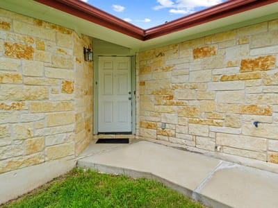 Kitchen at 243-245 Marvin CV - Sturm Parke, Hutto, TX