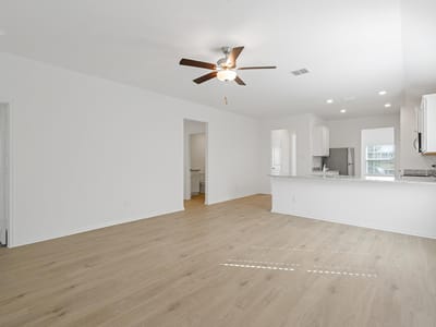 Property photo 3 at 245 W Luna Blue LN - 3 bed 2 bath home