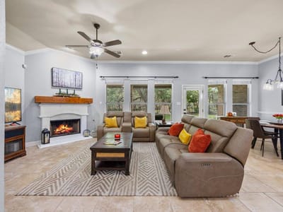Property photo 4 at 246 Southern Sunset CV - 4 bed 3 bath home