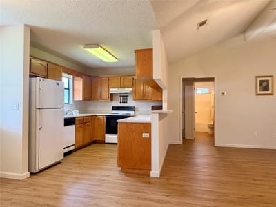 Primary bedroom at 25 Salado Dr - 3 bed 2 bath home