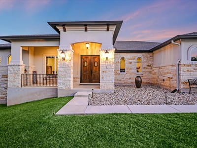 Living area at 250 BROWN SADDLE Cv - 3 bed 3 bath home