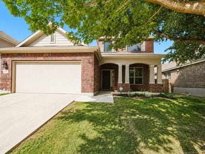 Living area at 250 Posey Pass - 4 bed 3 bath home