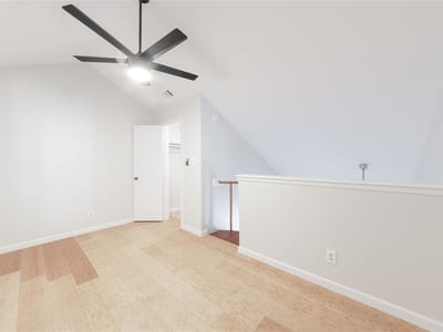 Property photo 4 at 2500 Burleson RD Unit #512 - 1 bed 1 bath home