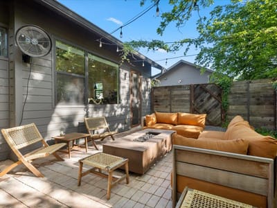 Living area at 2500 E 3rd ST Unit #B - 2 bed 1 bath home