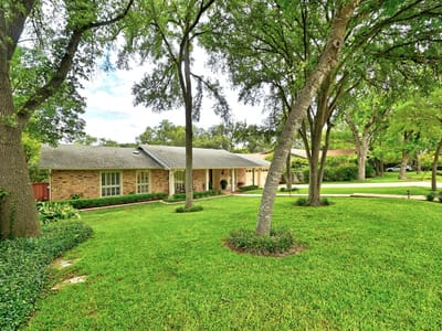 Kitchen at 2500 Forest Bend DR - 3 bed 2 bath home