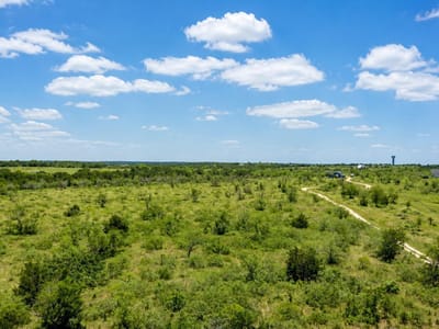 Photo 3 - 2500 NE County Road 466 DR Photo 3 of 13 at 2500 NE County Road 466 DR - Elgin, Elgin, TX