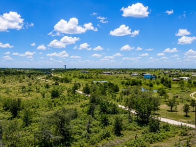 Photo 4 - 2500 NE County Road 466 DR Photo 4 of 13 at 2500 NE County Road 466 DR - Elgin, Elgin, TX