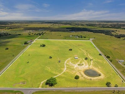 Living area at 2501 County Road 224 - F001D30F - FLORENCE / BURNET ISD RURAL, Florence, TX