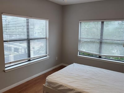 Living area at 2502 Leon ST Unit #304 - 2 bed 2 bath home