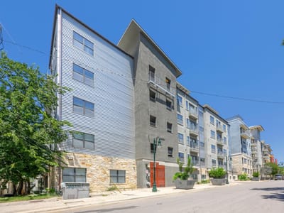 Property photo 2 at 2502 Leon ST Unit #304 - 2 bed 2 bath home