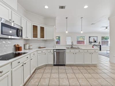 Property photo 5 at 2502 Vernell WAY - 4 bed 2 bath home