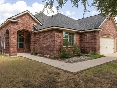 Property photo 2 at 2502 White Stallion WAY - 3 bed 2 bath home