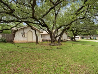Living area at 2504 Dijon DR - 3 bed 2 bath home
