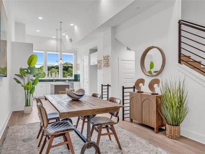 Primary bedroom - 2505 Bluebonnet Ave Unit #5 Primary bedroom at 2505 Bluebonnet Ave Unit #5 - 2 bed 2 bath home