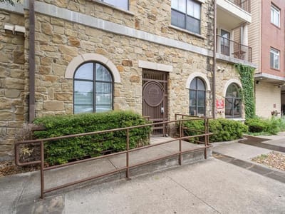Living area at 2505 San Gabriel St Unit #511 - 2 bed 2 bath home