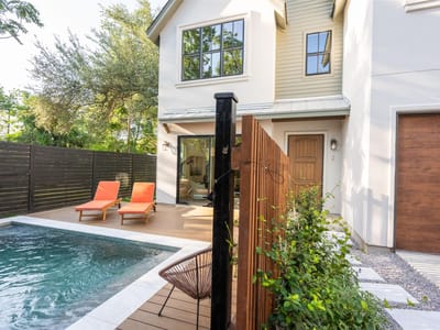Property photo 3 at 2506 E 2nd ST Unit #2 - 4 bed 4 bath home