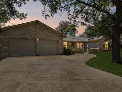 Property photo 2 at 2509 Toulouse DR - 4 bed 2 bath home