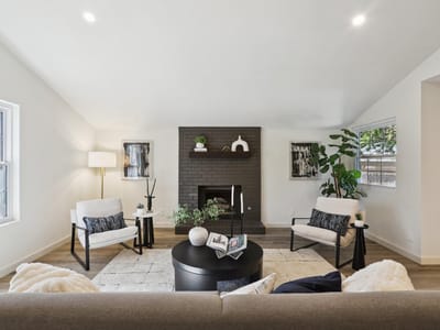 Living area at 2510 Burly Oak Dr - 3 bed 2 bath home