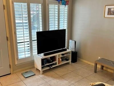 Living area at 2510  San Gabriel St  #204 - 2 bed 2 bath home