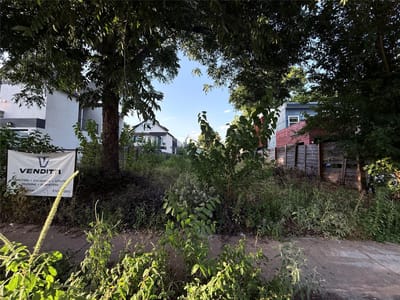 Property photo 2 at 2512 E 4th ST - Chernosky M E, Austin, TX
