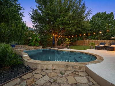Property photo 2 at 2512 Thunder Horse - 5 bed 4 bath home