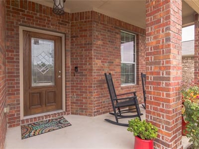 Living area at 252 Pond View PASS - 4 bed 3 bath home