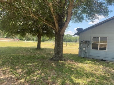 Living area at 2525 159 Highway - Eblin J, La Grange, TX