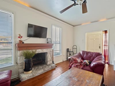 Living area at 2529  Rio Grande St Unit #7 - 2 bed 2 bath home