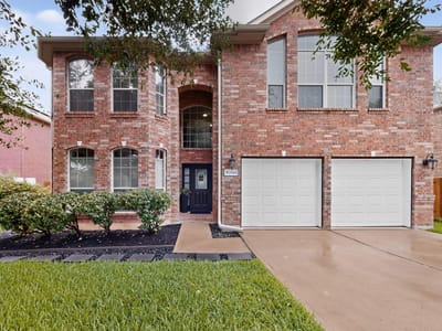 Living area at 2544 Salorn WAY - 5 bed 3 bath home