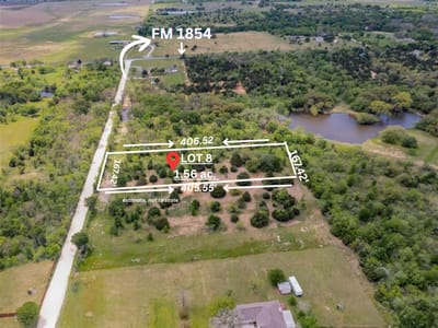 Living area at 255 Crooked Rd - Lytton Hollow, Dale, TX