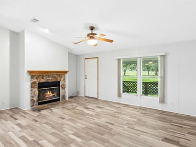 Property photo 5 at 255 Rosanky Cattle Co RD - 3 bed 2 bath home