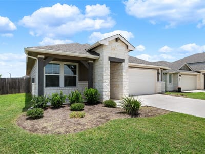 Living area at 257 Fossil DR - 4 bed 2 bath home